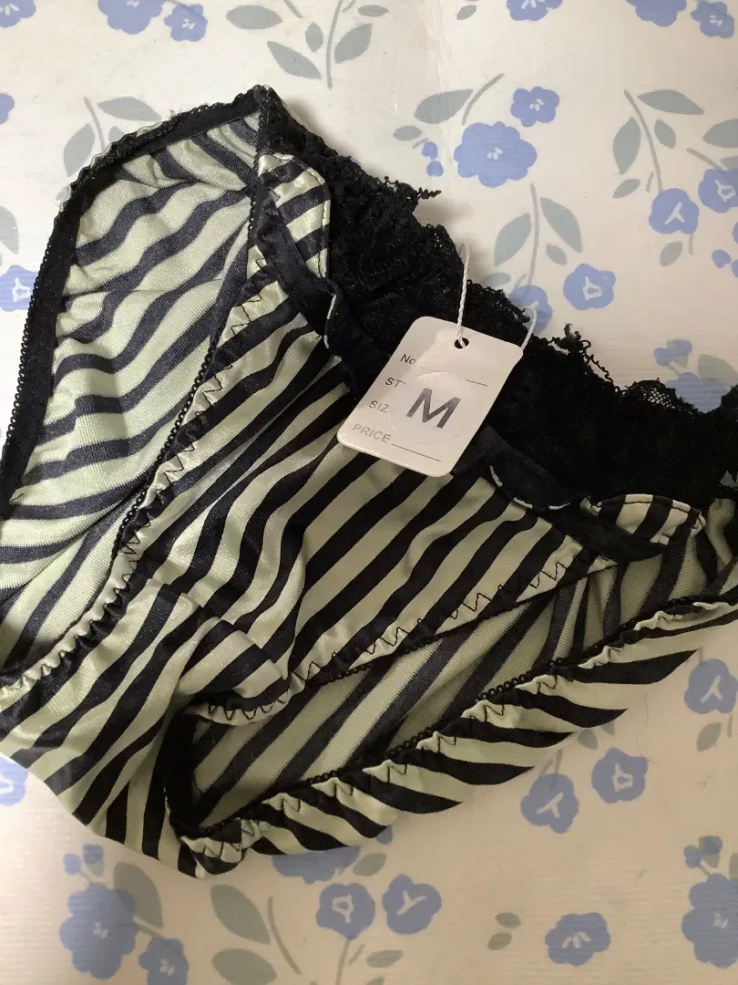 Thumbnail of Please be sure to read my profile. Hikari Fabric Stripe M size. Shorts. Please be sure to read my profile.