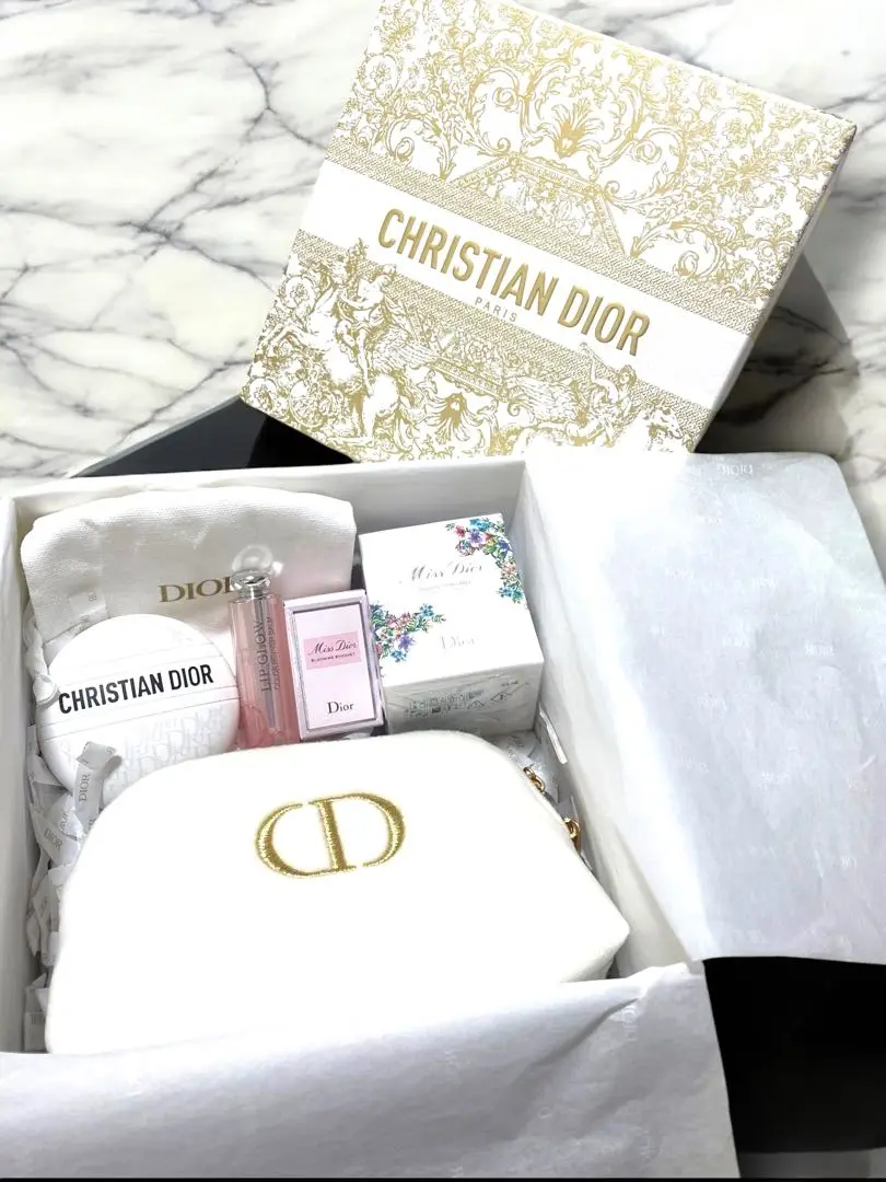 Dior バースデーギフト&ホリデーノベルティのセット Dior ディオール バースデーギフトセット｜Yahoo!フリマ（旧
