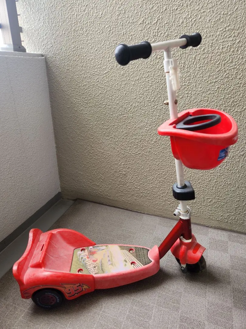 カーズ チャンピオン 三輪車 ディズニー キッズ 子供乗り物 新品 さんりんしゃ 楽天市場】カーズ チャンピオン 三輪車(1台)【アイデス】[三輪車