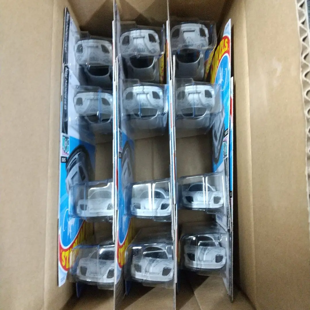 Amazon | ホットウィール(Hot Wheels) ベーシックカー マッド