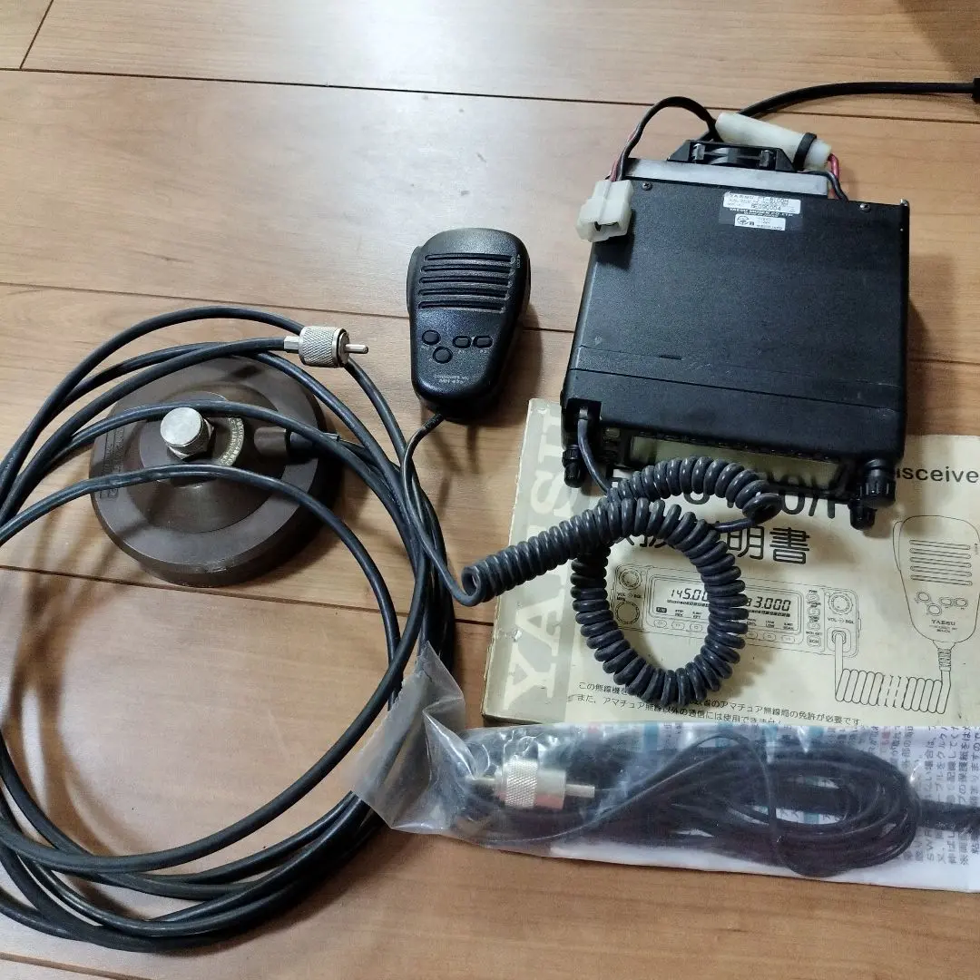八重洲無線　FT-8100H 145/430Mhz (50/35 w)　動作品 八重洲無線 FT-8100H 145/430Mhz (50/35 w) 動作品 - メルカリ
