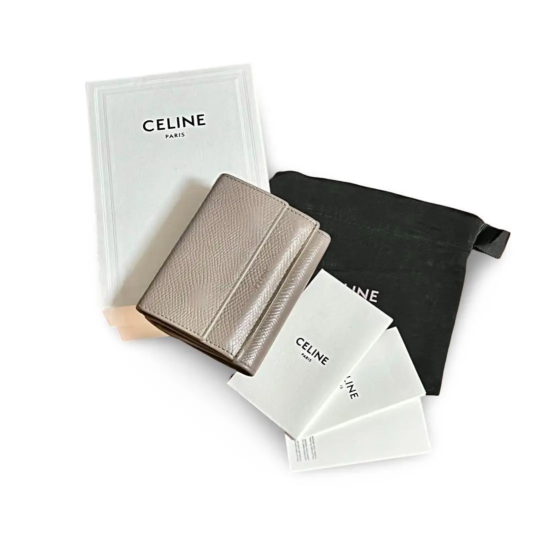 セリーヌ　財布　並行輸入品 楽天市場】CELINE セリーヌ Triomphe Embossed Bi-Fold Wallet