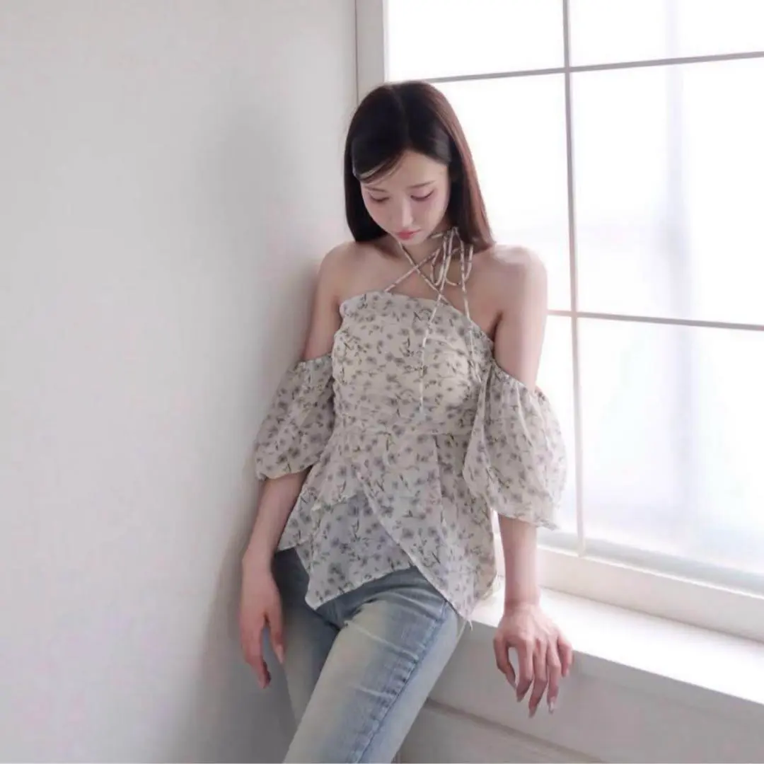 2025年最新】JOLI flower blouseの人気アイテム - メルカリ