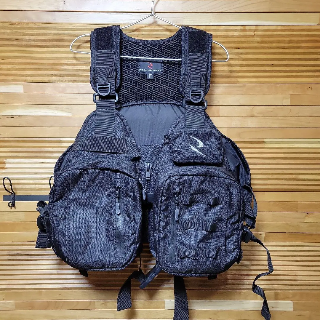 REAL METHOD フィッシングベスト ブラック REAL METHOD フィッシングベスト ブラック