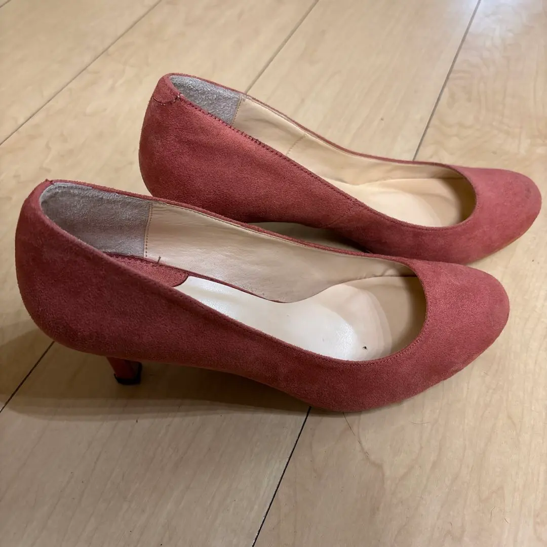 Thumbnail of Pink suede high heels, 24cm