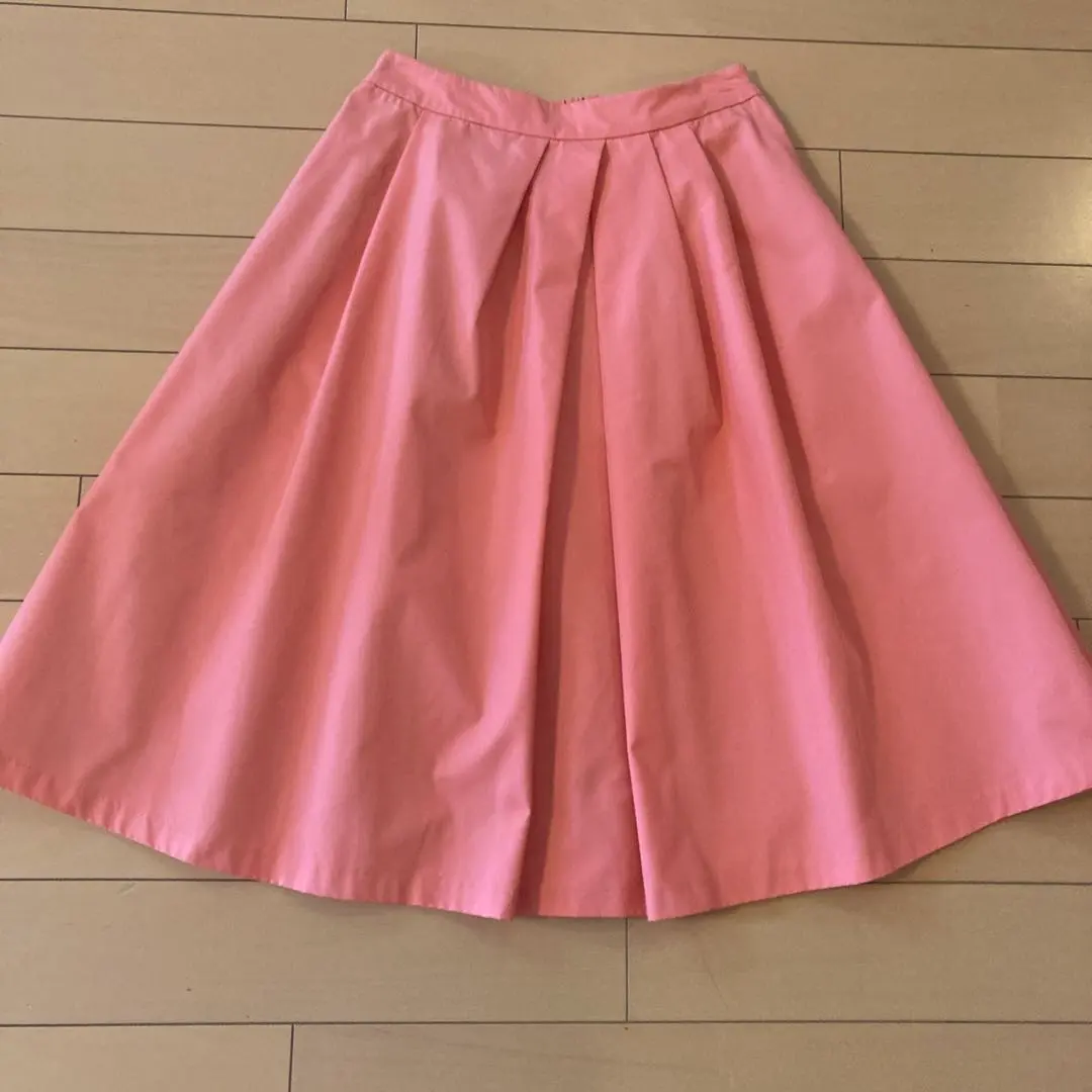 Thumbnail of Pink flared skirt, knee-length
