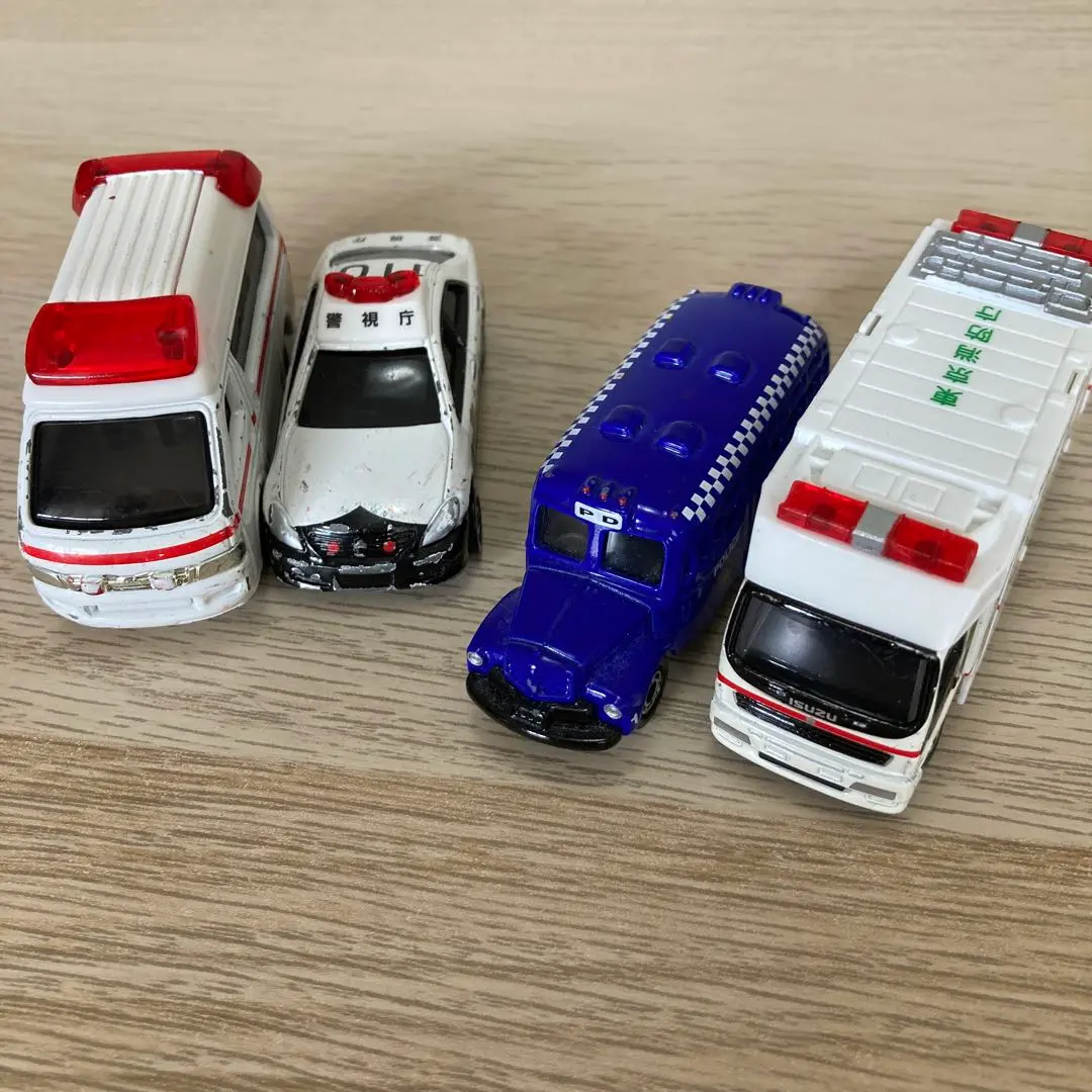 2025年最新】トミカ4d パトカーの人気アイテム - メルカリ