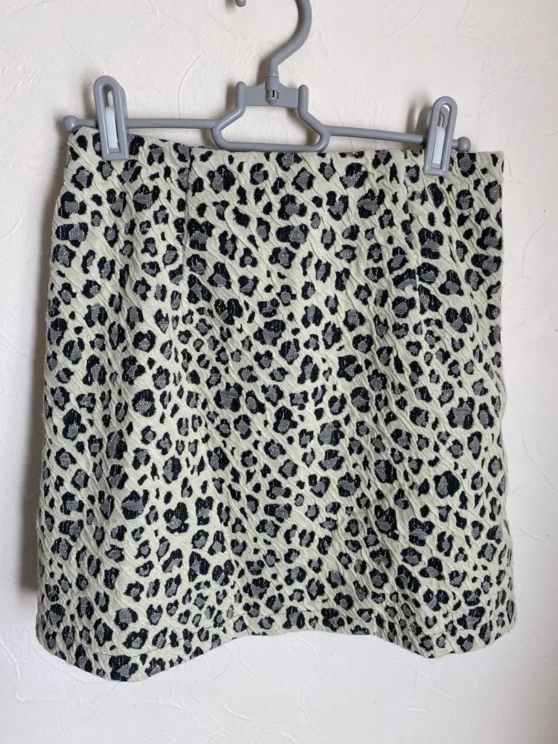 Thumbnail of Leopard print mini skirt
