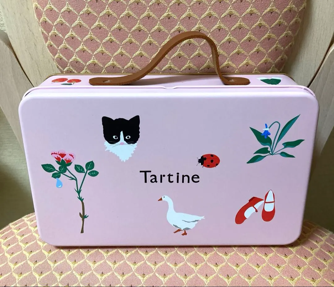 タルティン　ポーチ　ビスケット缶　トランク缶　アクセサリーケース　チャーム　５点 Amazon.co.jp: タルティン My Favorite Things トランク缶