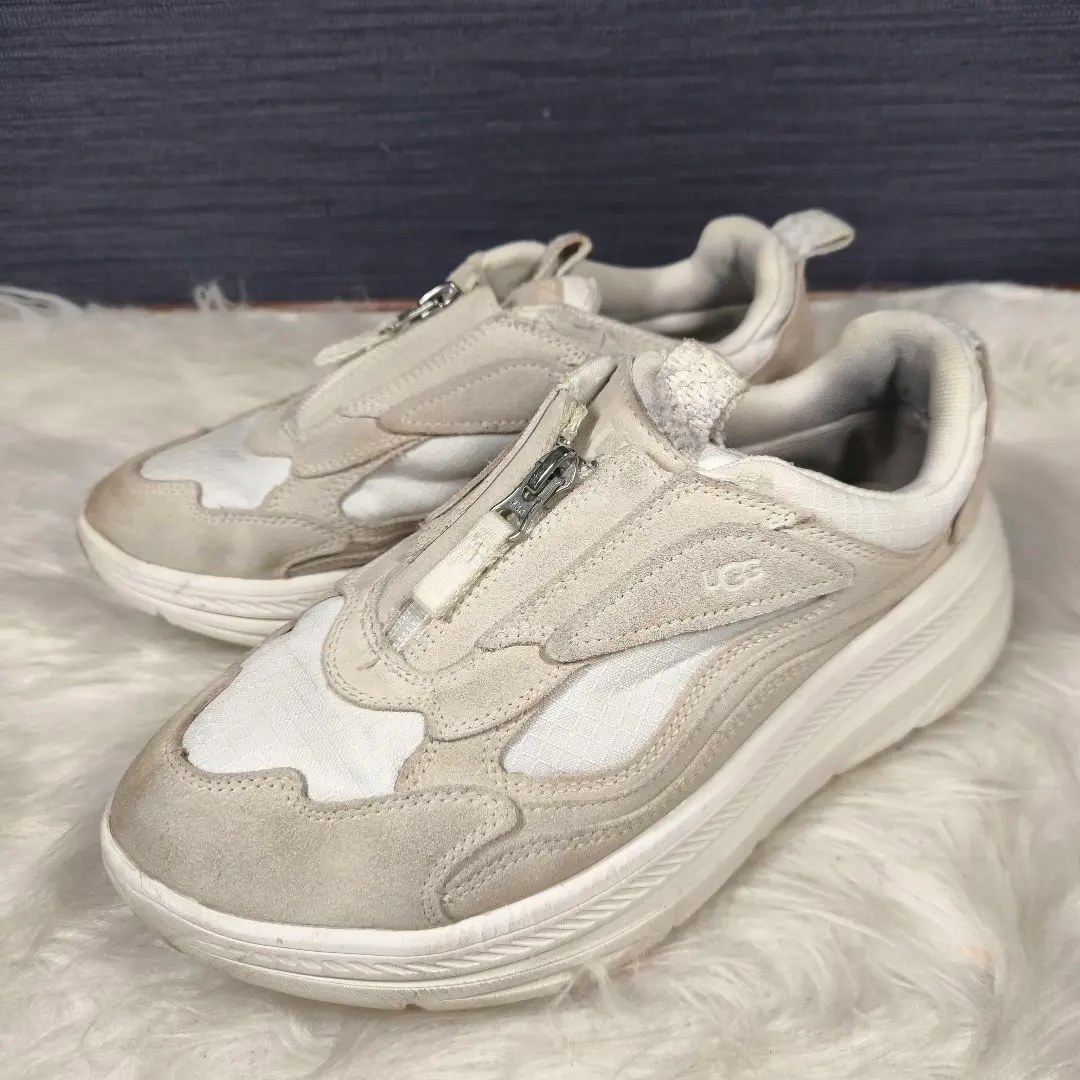 UGG ベージュ スニーカー　C A 1 美品26センチ UGG アグ スニーカー レディース 厚底 CA1 ベージュ 1136845