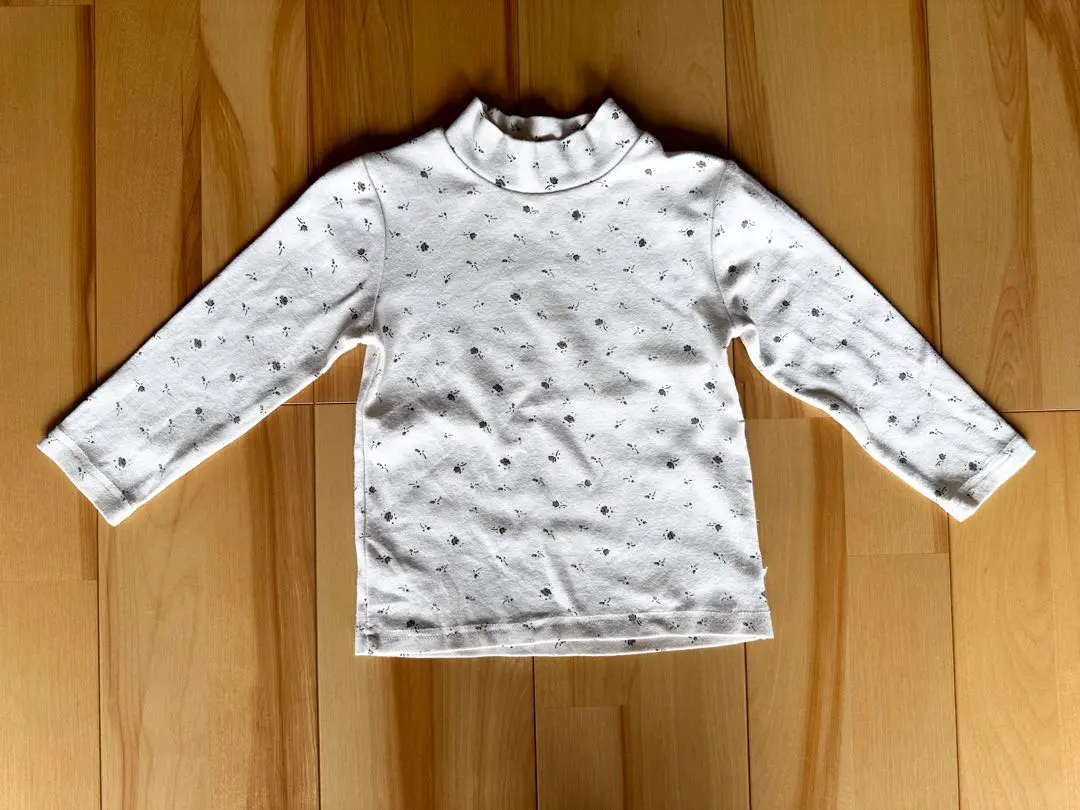 Thumbnail of Korean Kids' Clothes: Spring/Autumn Turtleneck Top with Floral Pattern, Size 100