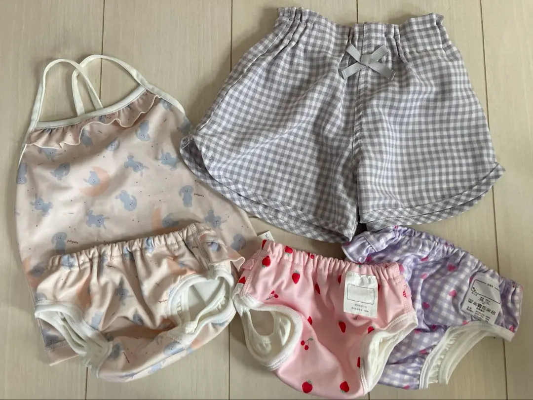 Thumbnail of 80cm water play clothes