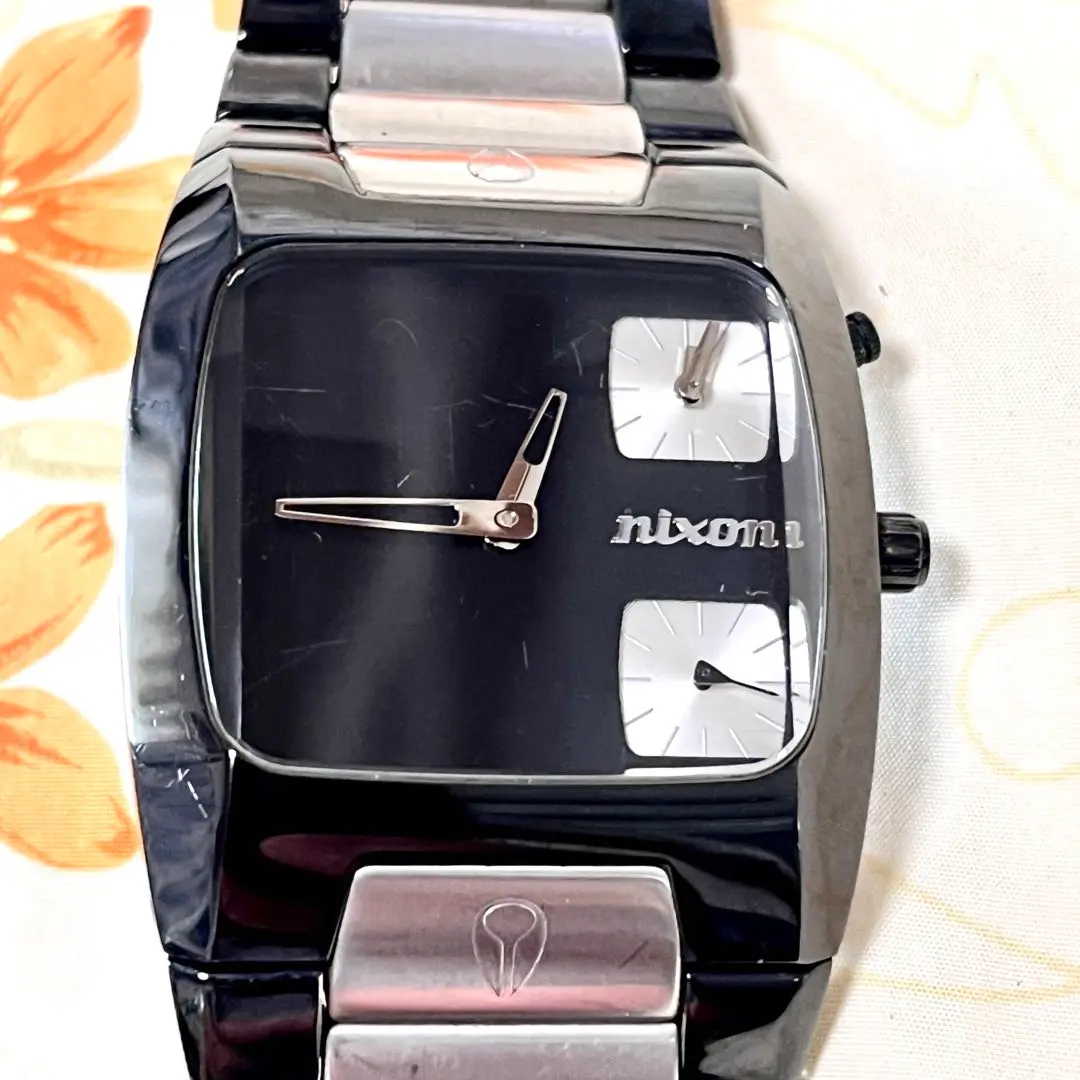 2025年最新】nixon the banksの人気アイテム - メルカリ