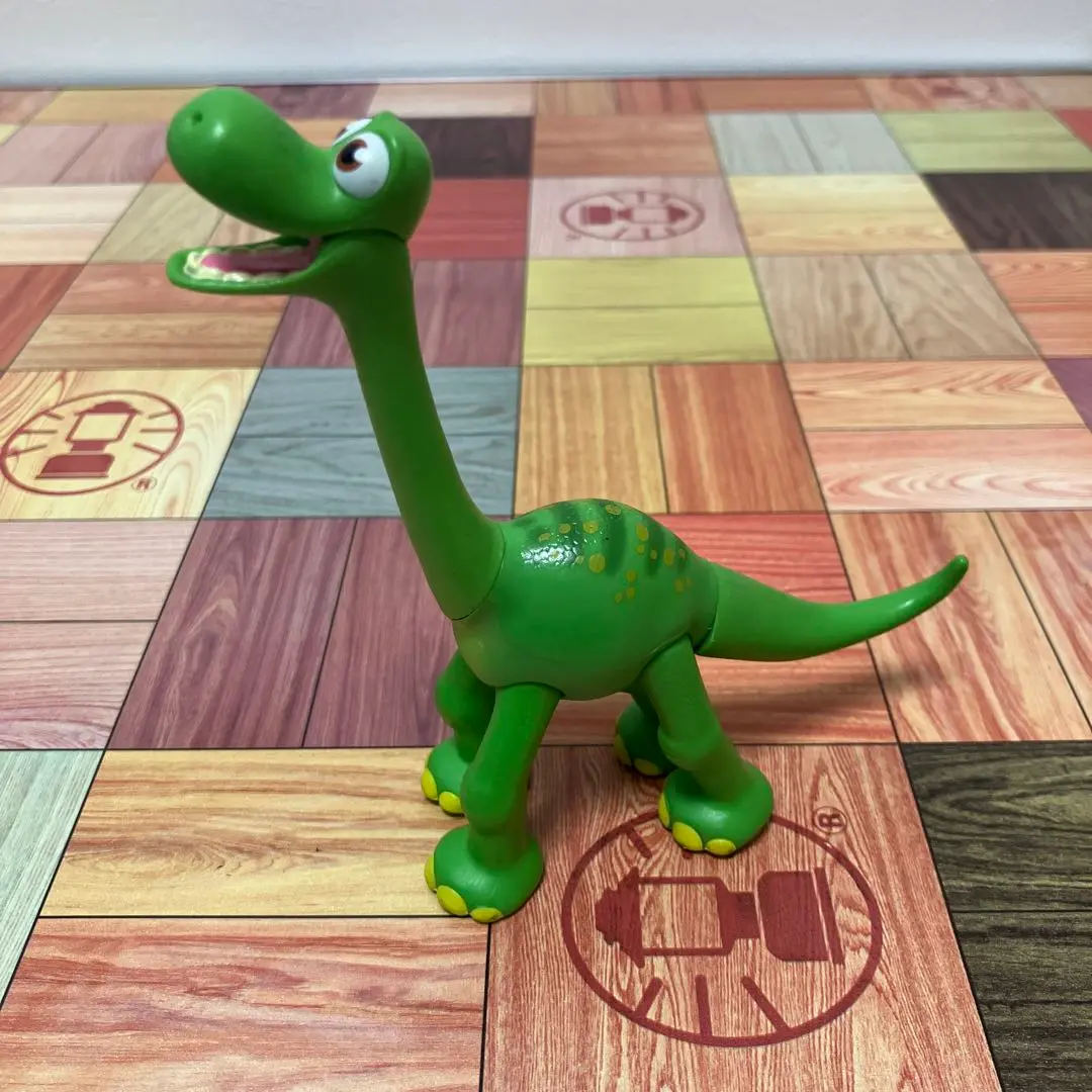 ディズニー ピクサー　アーロと少年　 にぎやか恐竜コレクション　セット Amazon.co.jp: ディズニー アーロと少年 にぎやか恐竜