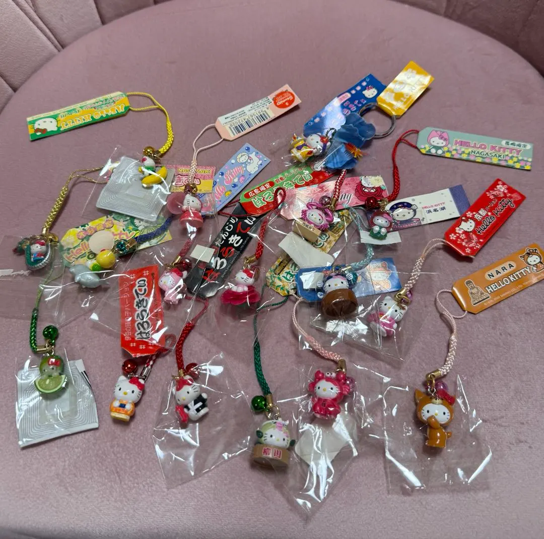 Thumbnail of Sanrio Netsuke Local Kitty Strap 17 pieces