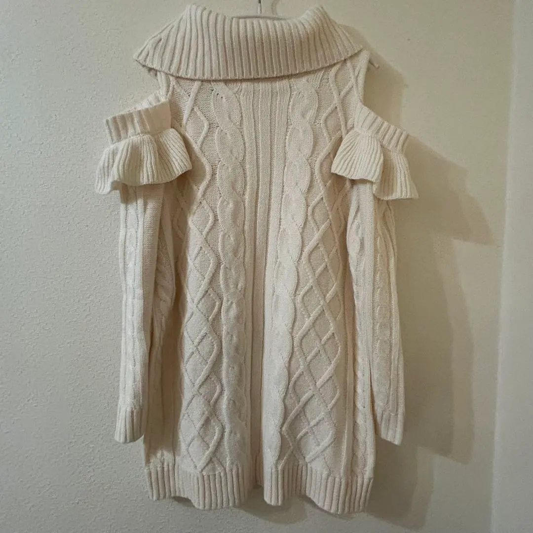Thumbnail of evelyn Knit Dress, Shoulder Cut-Out, White, Cable Knit
