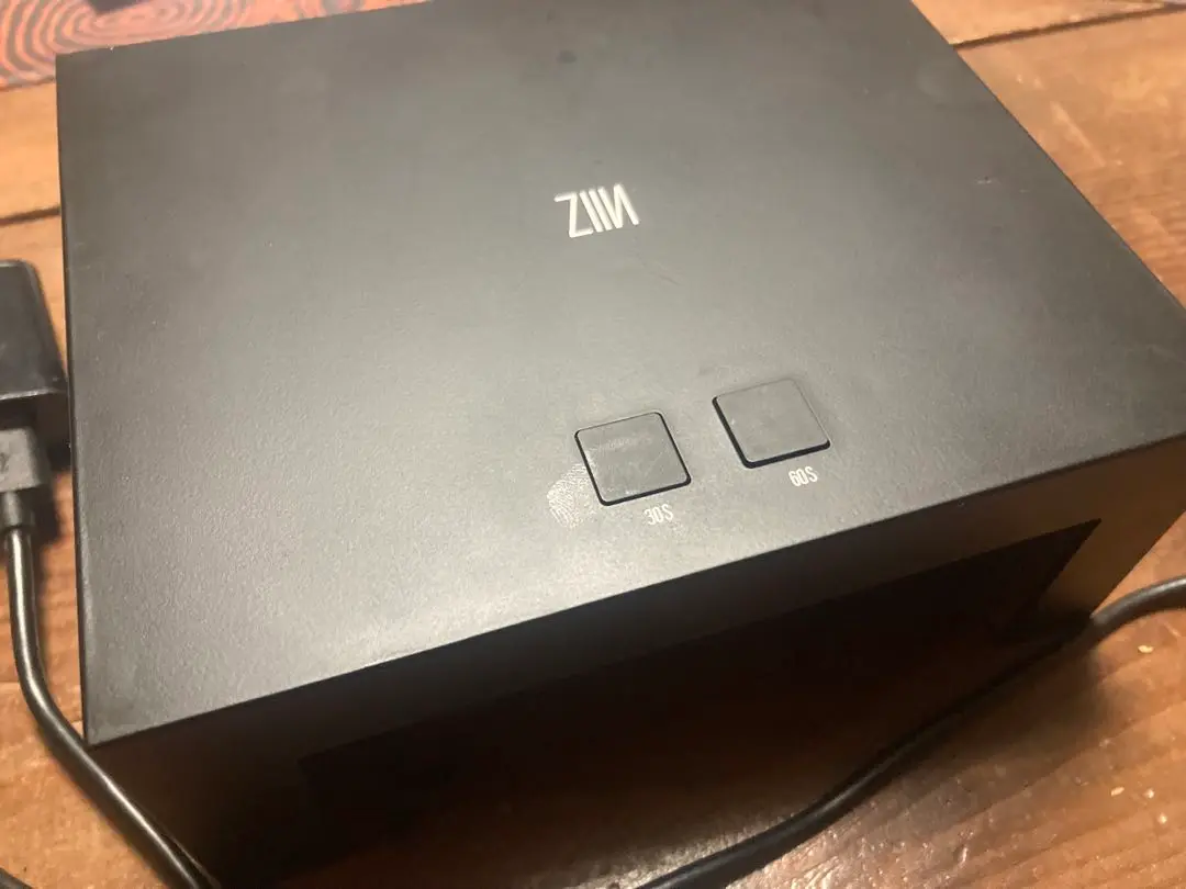 ZIINのネイル乾燥機と多色リップスティックセット m46402728997_1.jpg?1744464017
