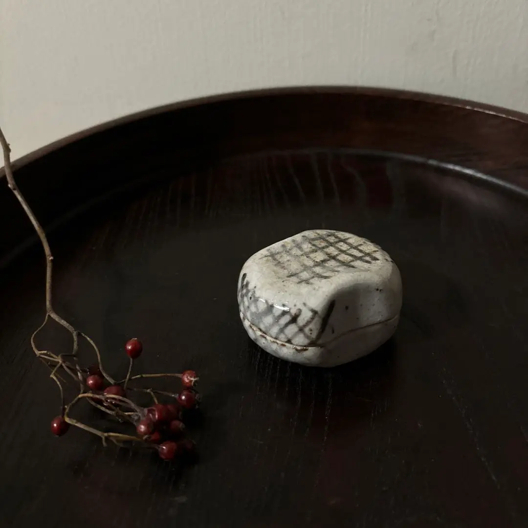 木地盆　丸盆　栗盆　くり抜き盆　骨董　アンティーク　 茶懐石　古美術　酒器　李朝 木地盆 丸盆 栗盆 くり抜き盆 骨董 アンティーク 茶懐石 古美術 酒