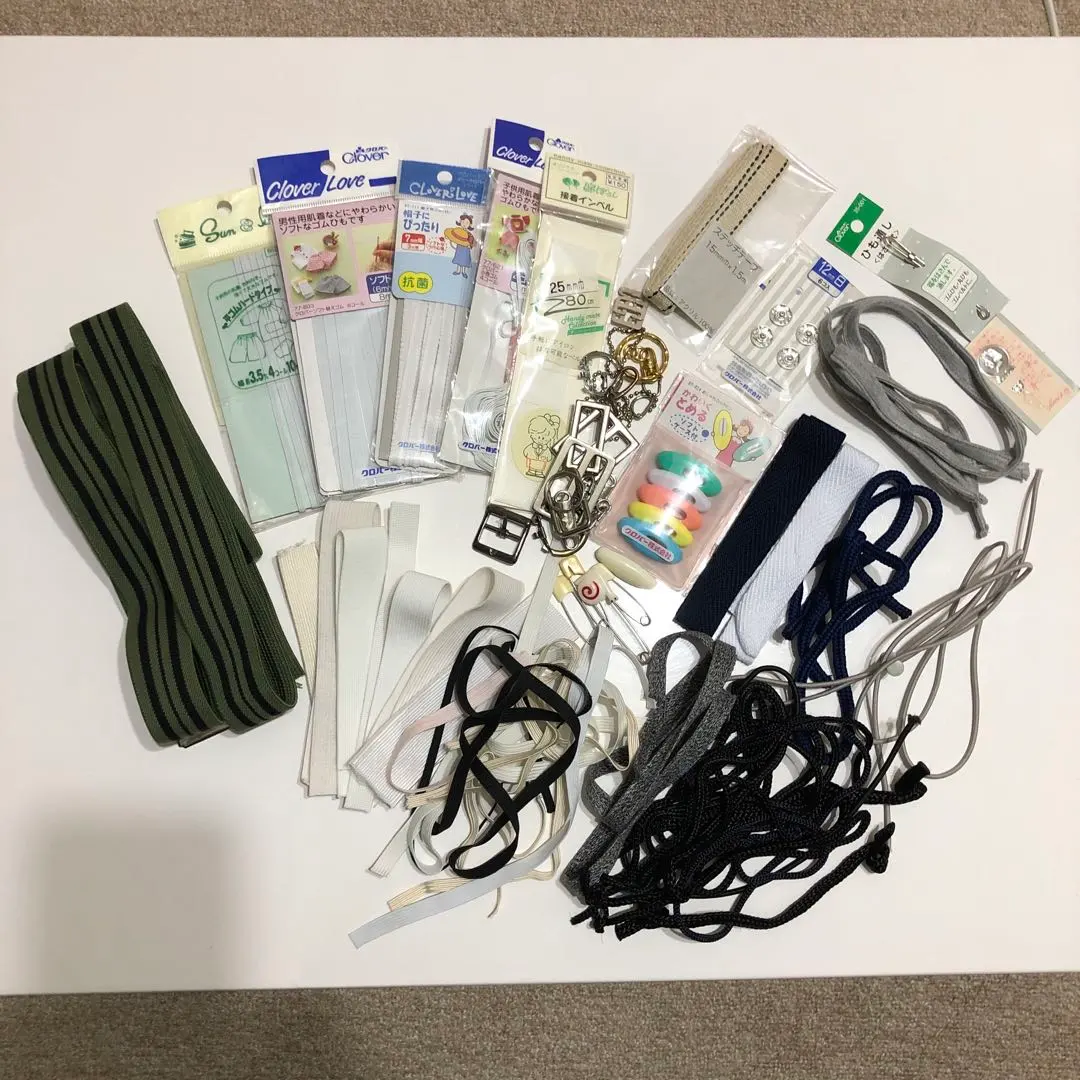 手藝用品組合販售、穿線器、安全別針etc 的縮圖