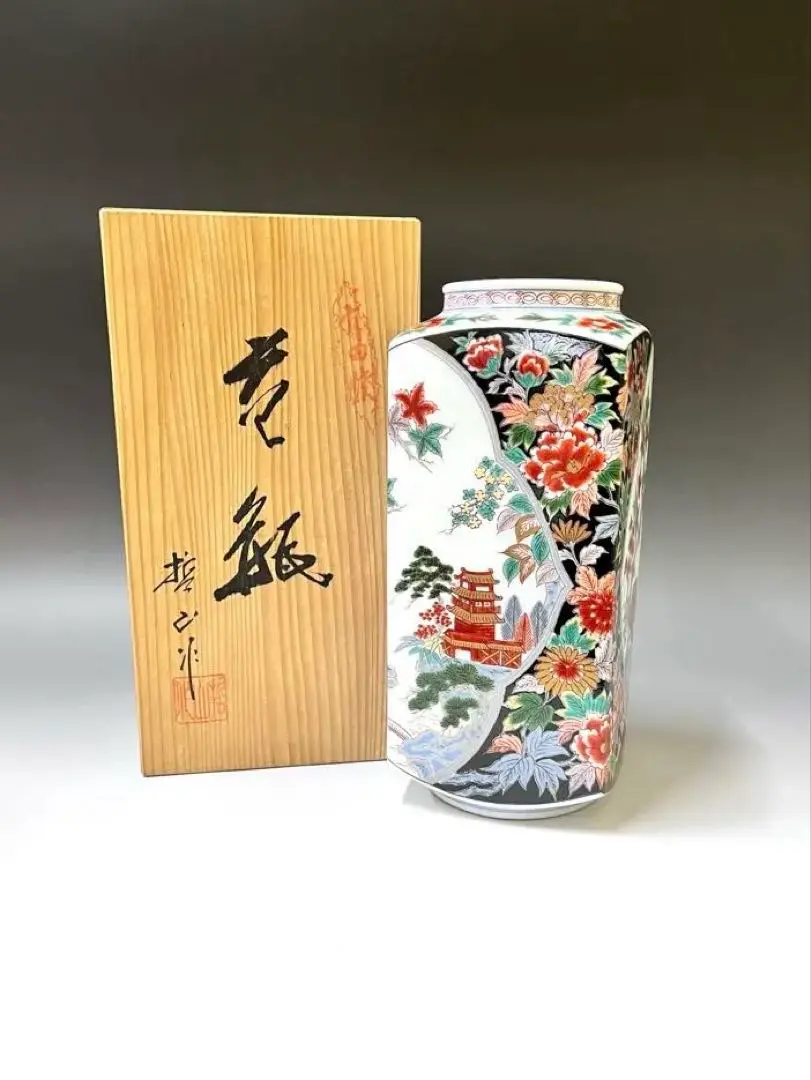 有田焼 花瓶 有名作家物 哲山作 大花瓶熨 斗絵花瓶金彩 色絵 飾壺 Amazon.co.jp: 有田焼 花瓶 有名作家物 哲山作 大花瓶熨 斗絵