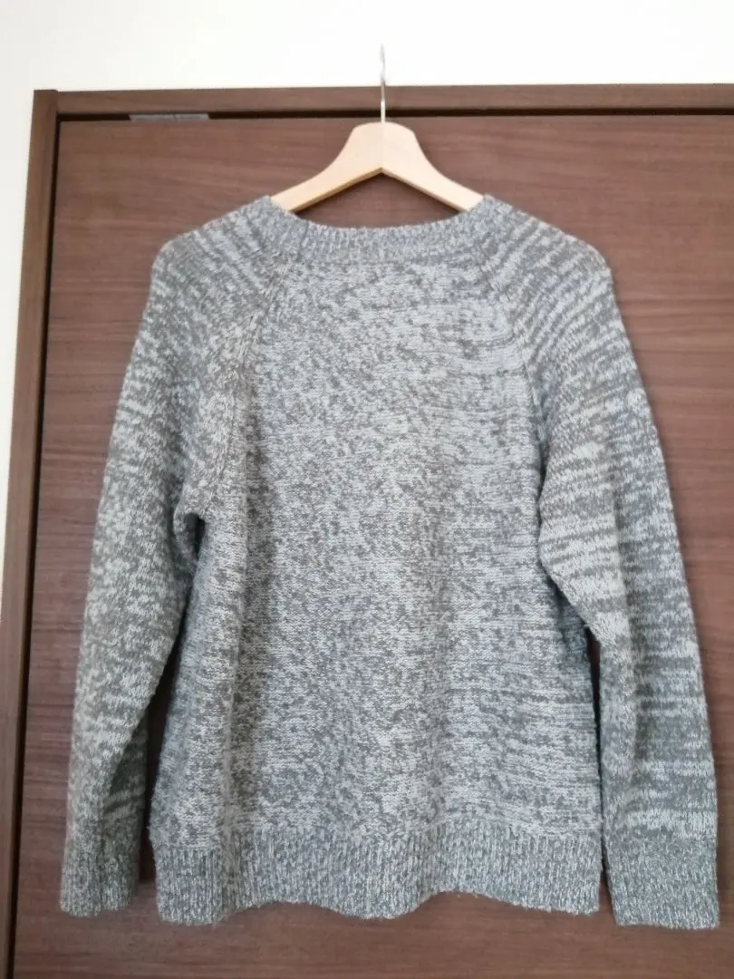 Thumbnail of Green Parks F size gray crew neck knit sweater for autumn, winter, and spring