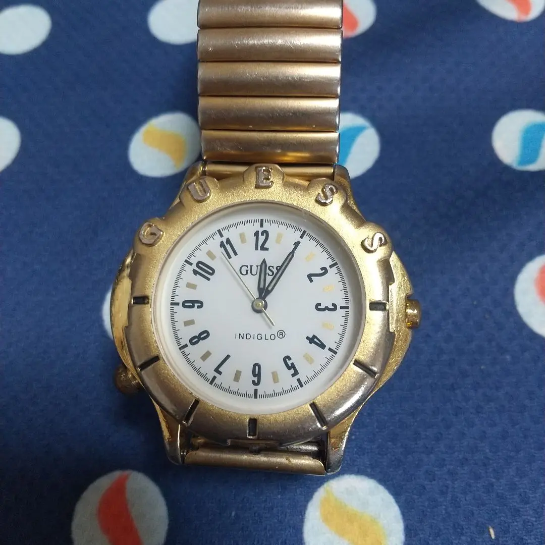GUESS 時計　ヴィンテージ　腕時計 2025年最新】GUESS 1995 時計の人気アイテム - メルカリ