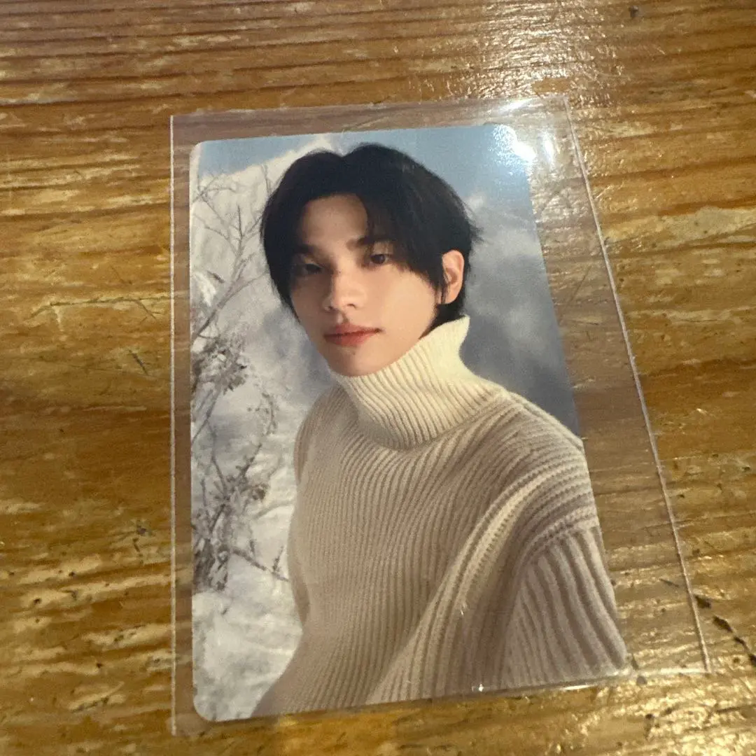 Thumbnail of TWS Shin Yu trading card (HMV)