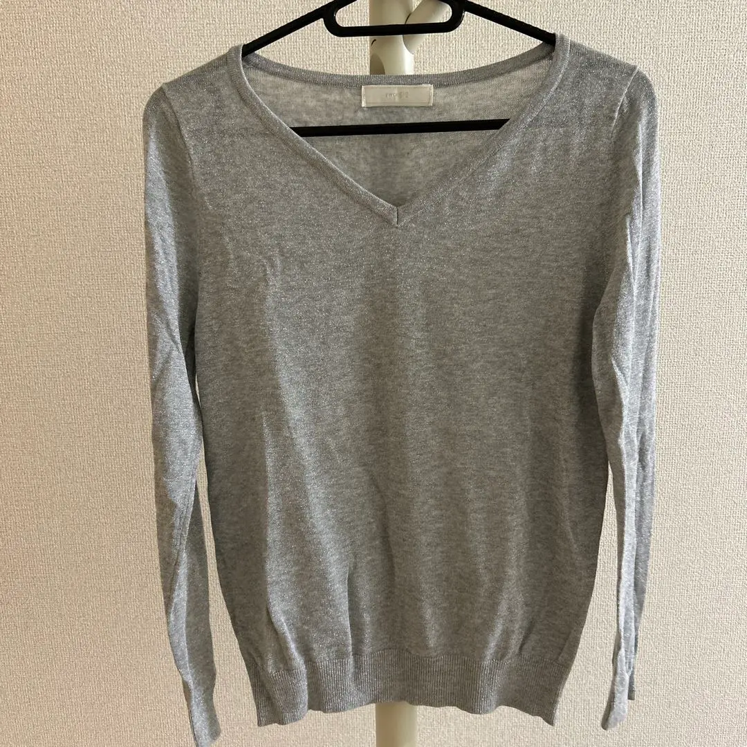 Thumbnail of anySIS top with glitter