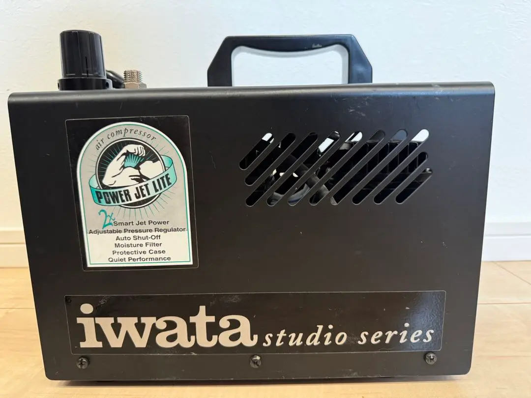 マ*ン様 Iwata Power Jet Lite エアコンプレッサーIS925 iwata IS－925 パワージェットライト【エアブラシ用