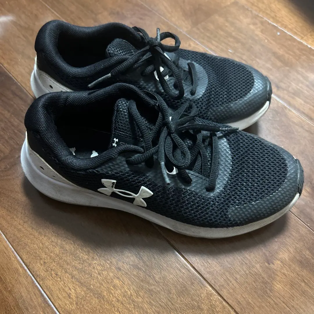 Thumbnail of Under Armour sneakers, 23cm