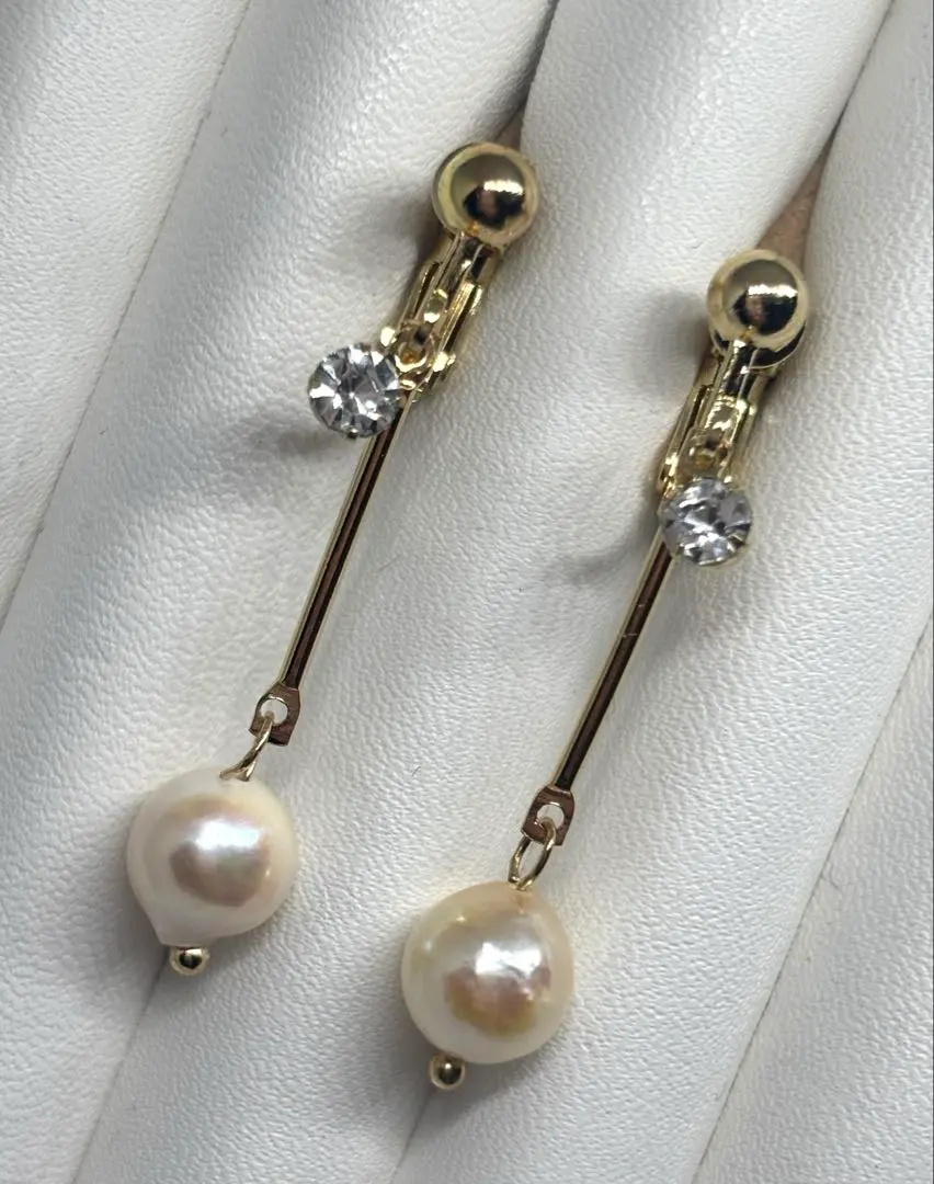 Thumbnail of Akoya pearl earrings, gold, genuine pearl, pearl, new, unused 319