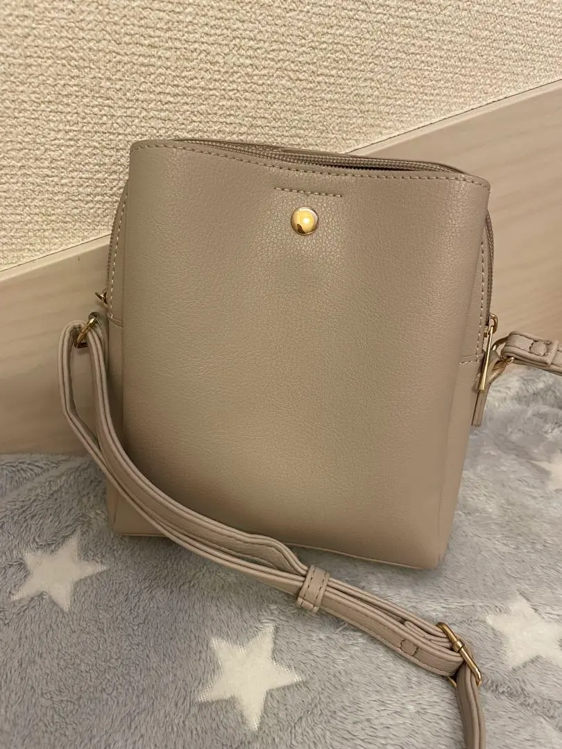 Thumbnail of Shoulder Bag Honeys