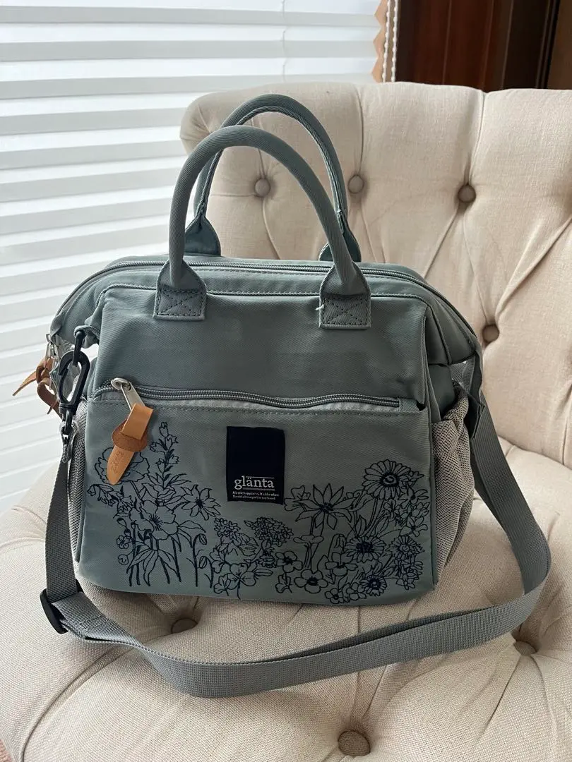 美品！glänta 花柄刺繍 2wayハンドバッグ ブルーグレー 美品！glänta 花柄刺繍 2wayハンドバッグ ブルーグレー