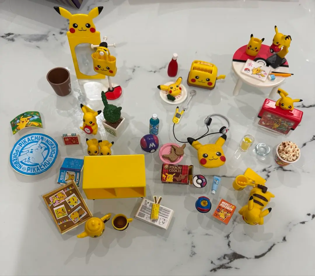 食玩　トレーディングフィギュア　全8種セット 「ポケットモンスター ピカチュウルームへようこそ!」 ポケットモンスター ピカチュウルームへようこそ！ 8個入りBOX