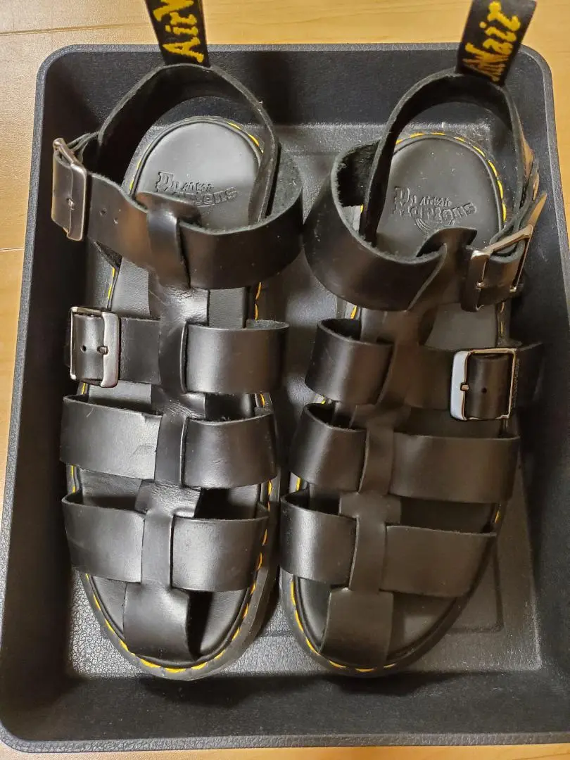 28㎝　Dr.Martens GARINサンダル メンズ US9 正規店購入 Dr.Martens ドクターマーチン サンダル メンズ ガリン GARIN