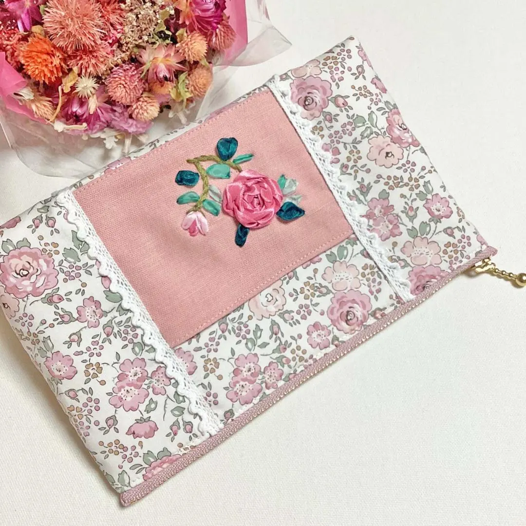 Thumbnail of Liberty Ribbon Embroidery Fluffy Straight Pouch Felicite