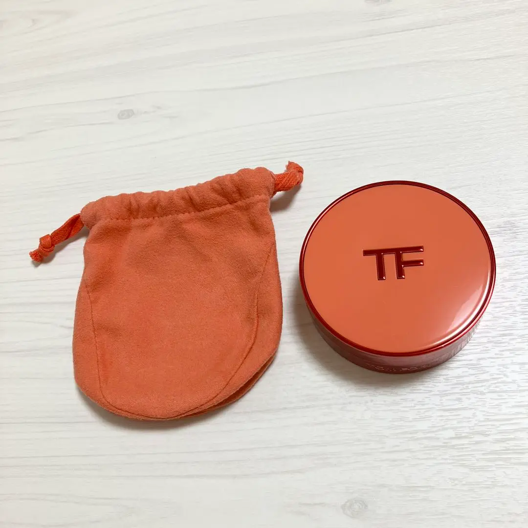 新品未使用 TOM FORD クッションファンデーション 03 限定デザイン 新品未使用 TOM FORD クッションファンデーション 03 限定デザイン