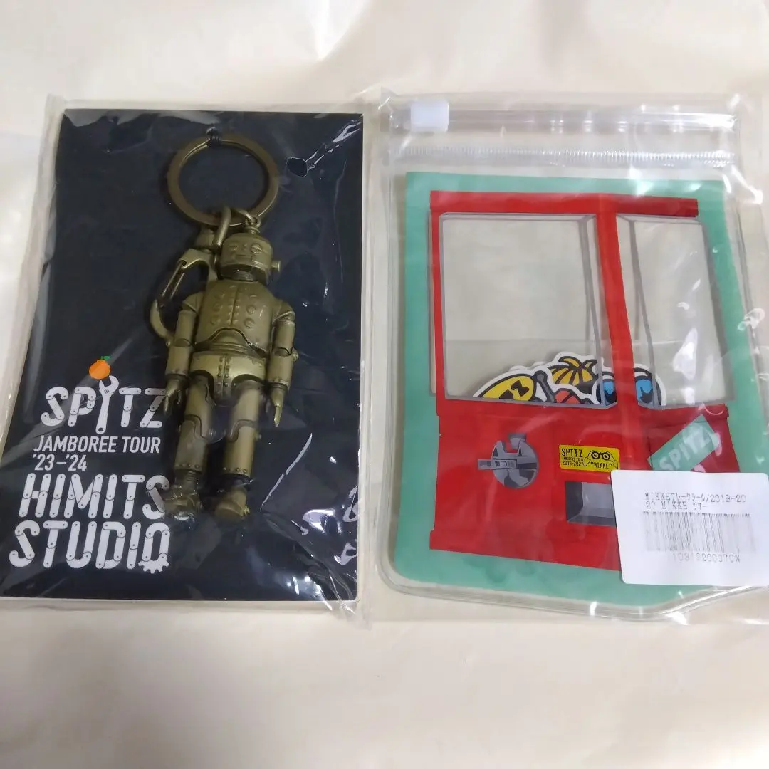 希少 新品未開封 スピッツ ひみつスタジオツアー Tシャツ·キーホルダー 2025年最新】スピッツ キーホルダー i-oの人気アイテム - メルカリ