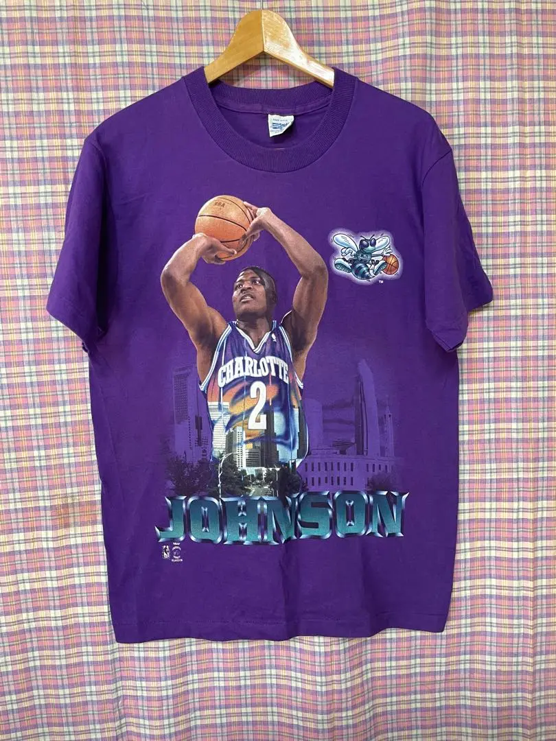 NBAホーネッツ◼️90sビンテージ◼️ラリージョンソンTシャツ◼️USA製SALEM NBAホーネッツ◼️90sビンテージ◼️ラリージョンソンTシャツ