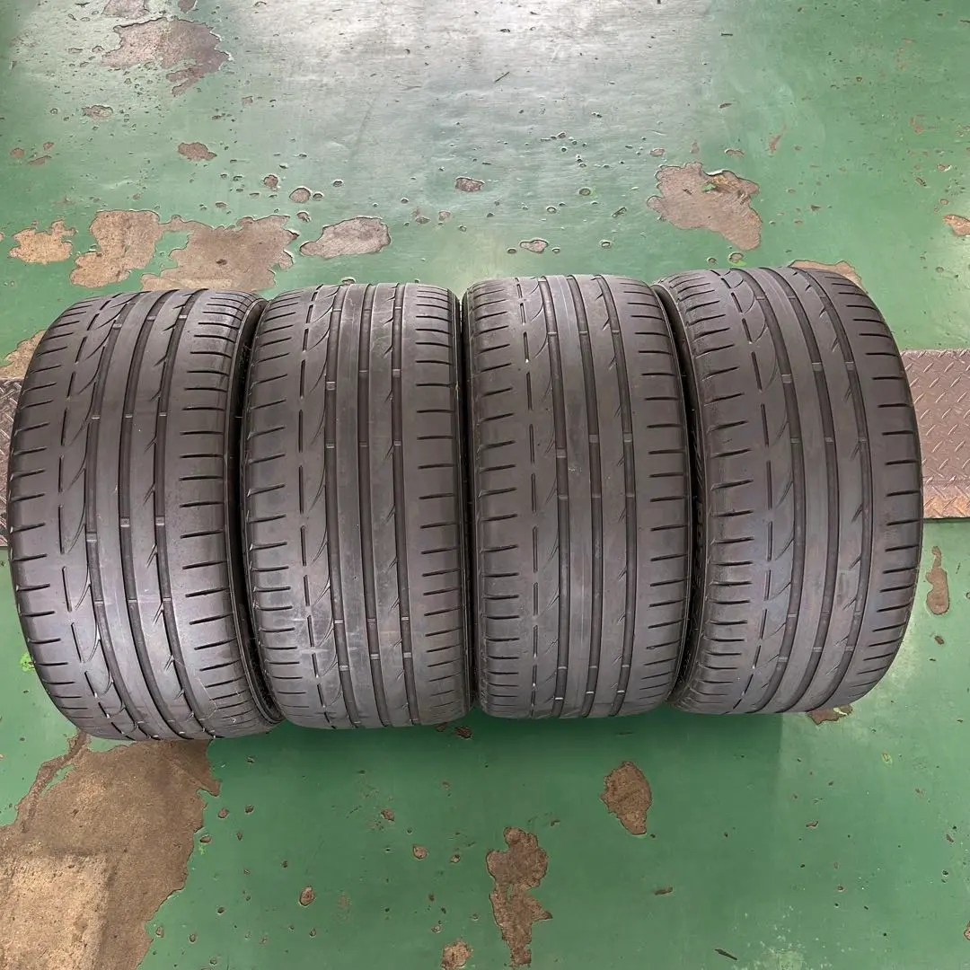 中古タイヤ255/35R19　ポテンザS001アウディ　バラ売り可能！ 24年製 255/35R19 96Y XL RFT ☆ ブリヂストン POTENZA S001