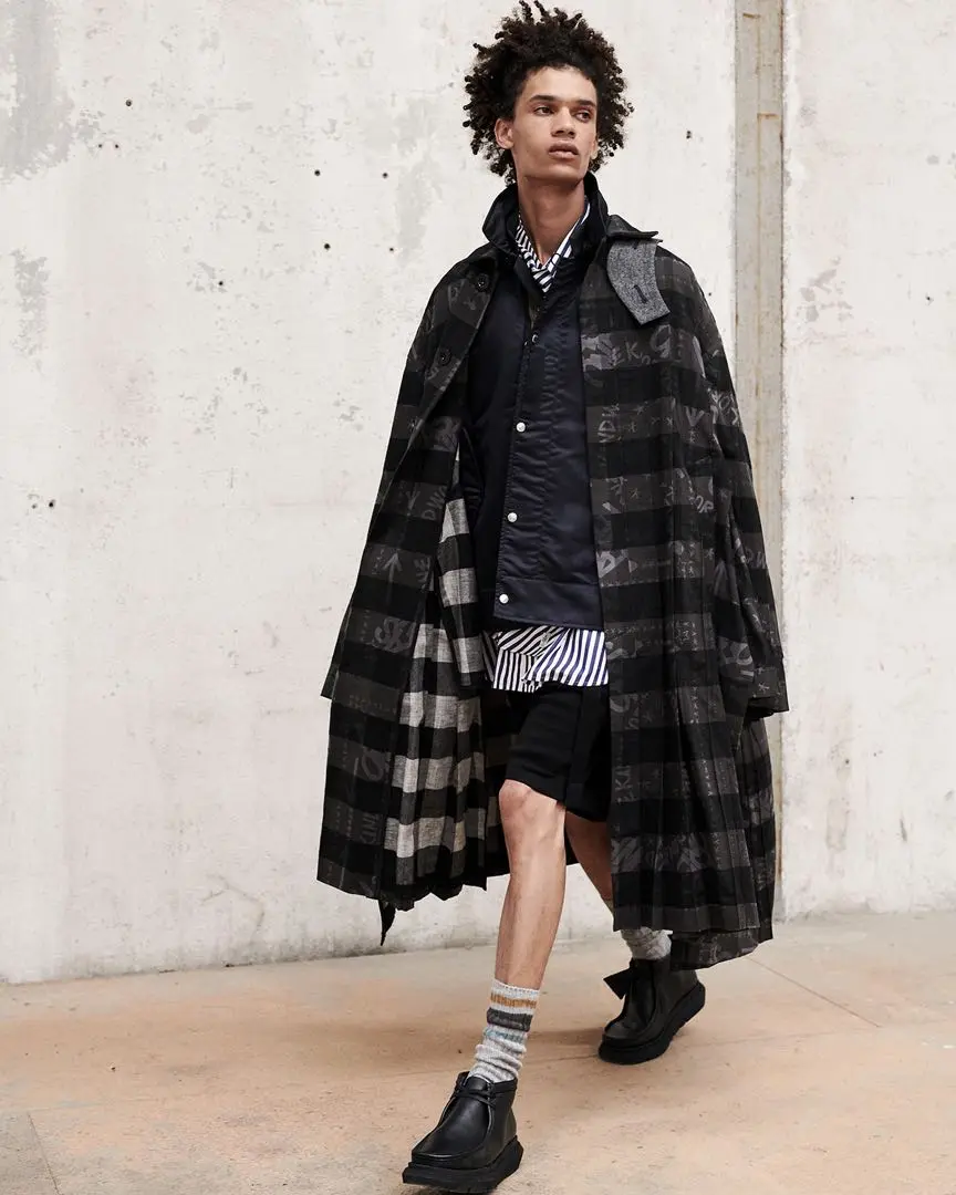 ◆ sacai × Clarks コラボ ワラビーブーツ ◆ サカイ×クラークス、レザーやスエード素材のワラビーブーツ発売