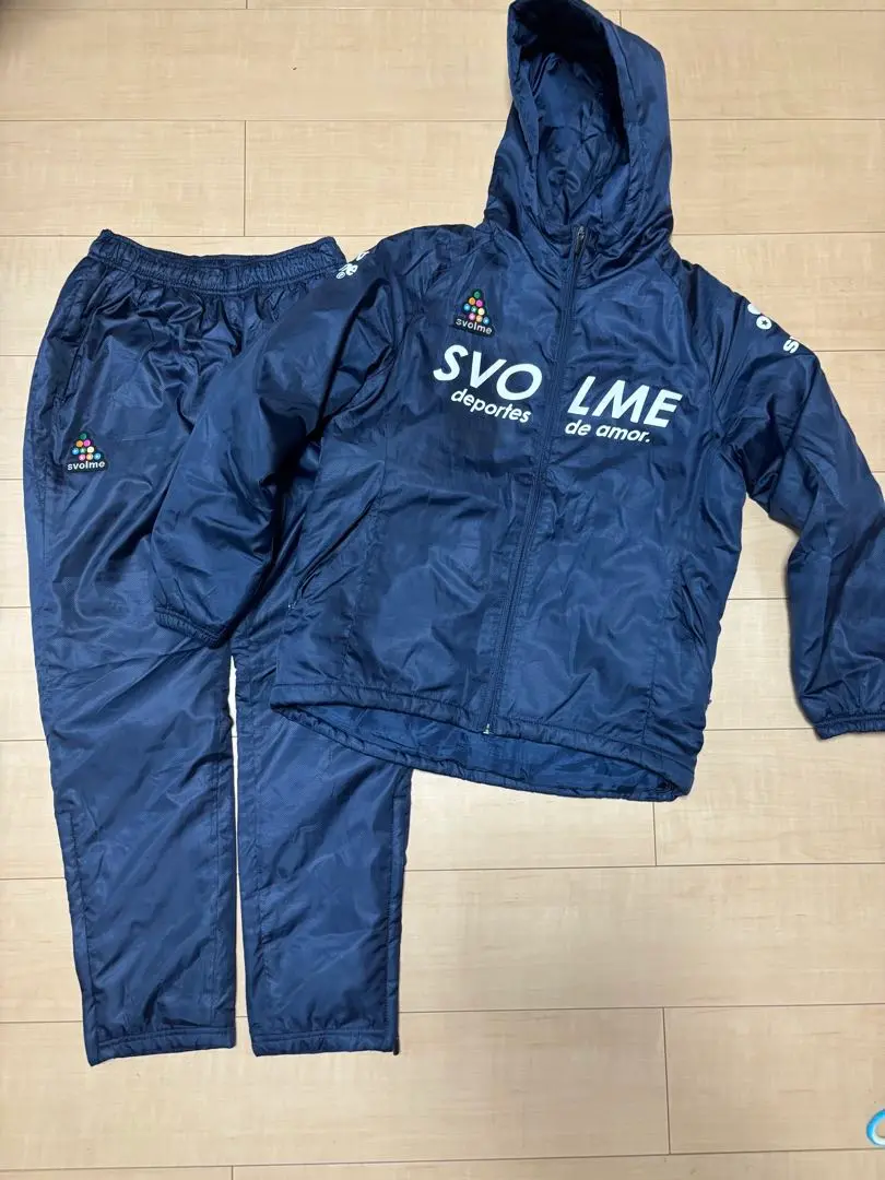 svolme中綿入り上下セット160㌢ SVOLME 発熱中綿ウィンドブレーカー上下 160cmのお子さんも