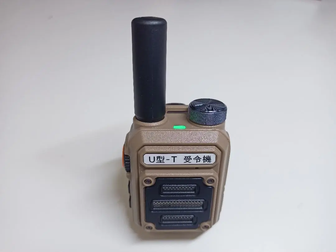 現行型 IPR 受令機 1/1スケール モックアップ 警察無線【在庫1個のみ】 現行型 IPR 受令機 1/1スケール モックアップ 警察無線【在庫1個
