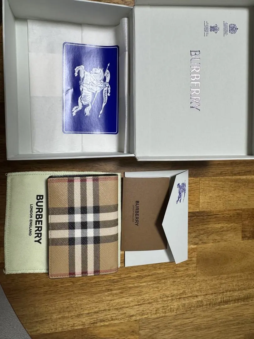 大幅降價 BURBERRY 格紋卡片夾 的縮圖