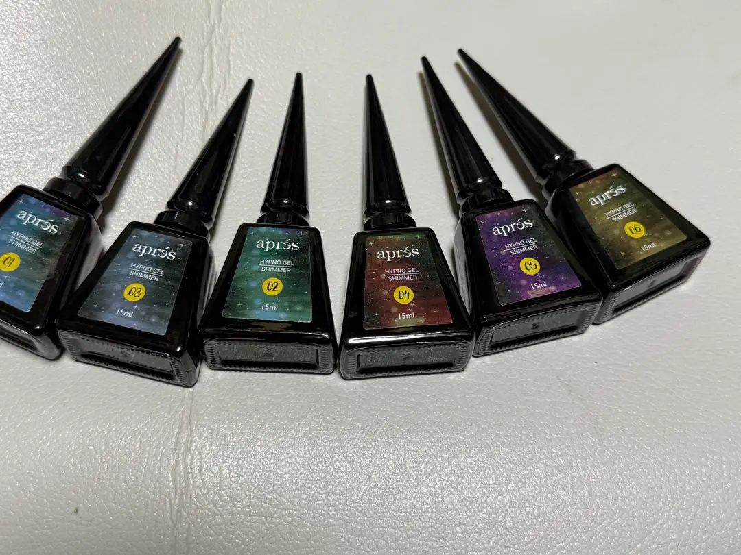ほぼ未使用美品　après アプレ　ヒプノジェル　マグネット付き マグネットジェル✴︎アプレapresヒプノジェル - メルカリ