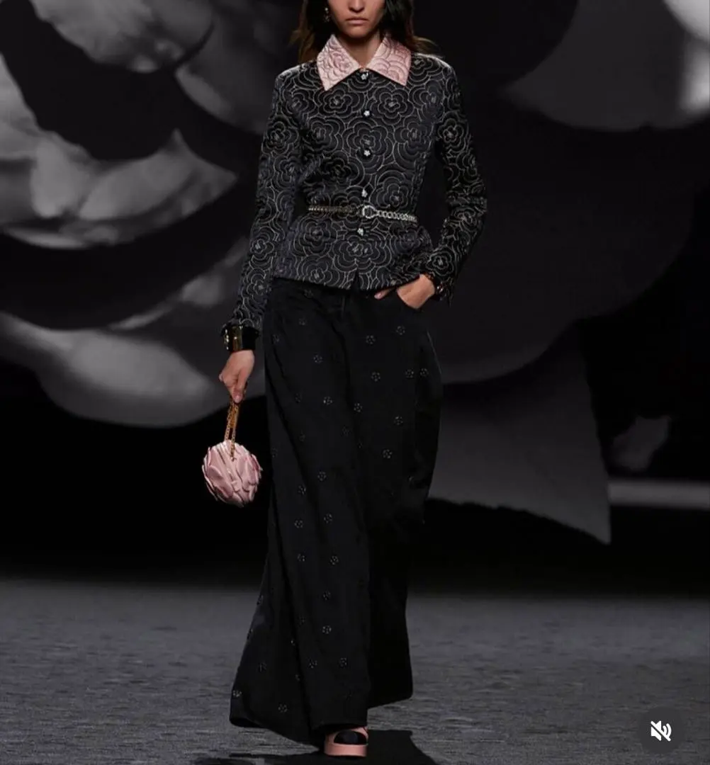 CHANEL ネイビー キュロットパンツ　金ボタン　ポケット　シャネル　レトロ 2025年最新】CHANEL キュロットの人気アイテム - メルカリ
