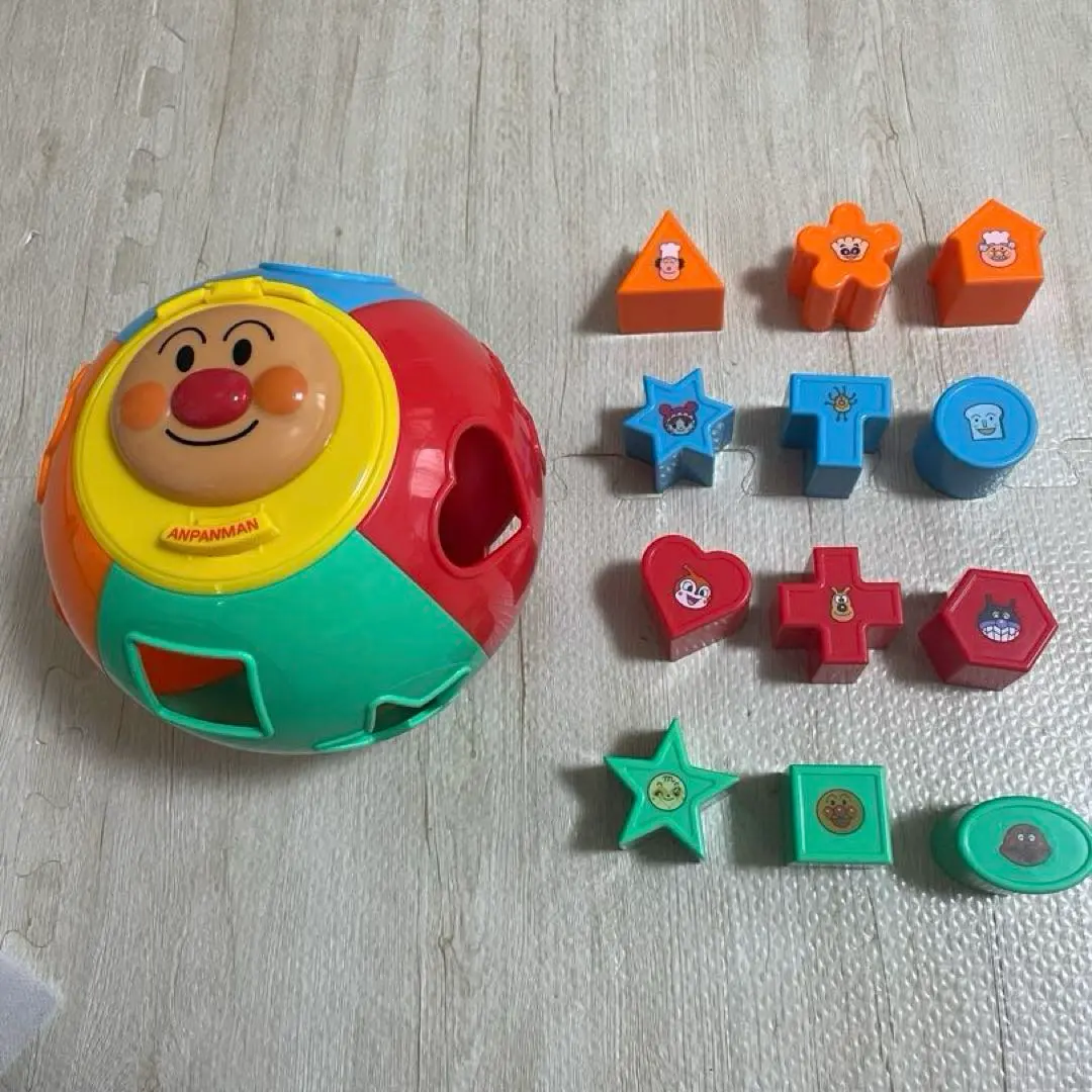 m*i 様 麵包超人 育腦圓圓拼圖 附贈品 的縮圖