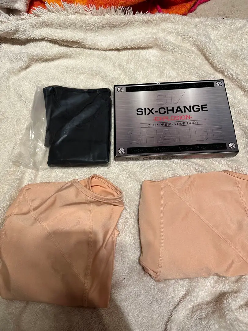 SIX-CHANGE シックスチェンジ　加圧シャツ　M 3枚セット　ブラック Amazon | SIX-CHANGE【限定3枚セット】 加圧シャツ 加
