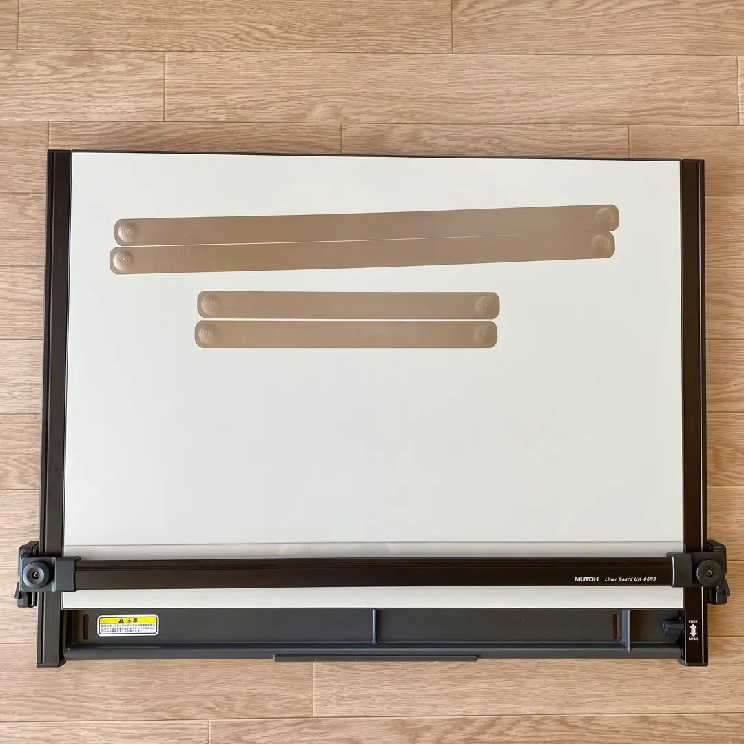 MUTOH Liner Board UM-06N3 A2サイズ 製図版ケース付 2025年最新】ムトー ライナーボードUM-06N3 A2平行定規の人気
