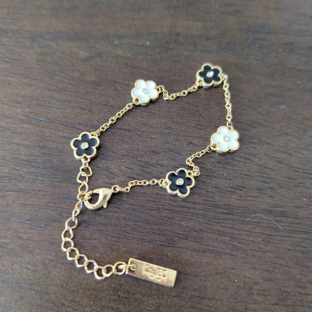 Thumbnail of Shuuta Fern Sch Bon Floral Motif Gold Bracelet